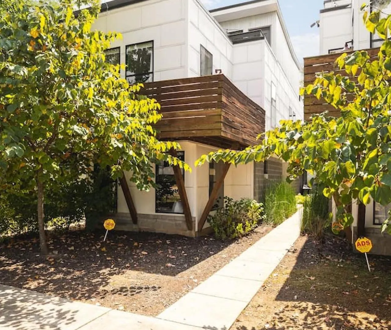 Holiday home Modern Home With Rooftop Deck Walk To Coffee Restaurants Brewery Nashville